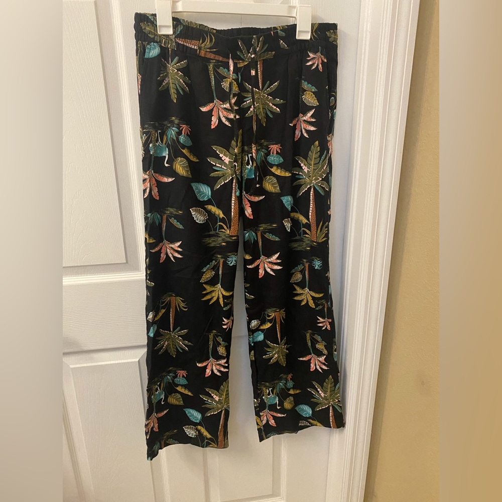 Old Navy Tropical Print Pants